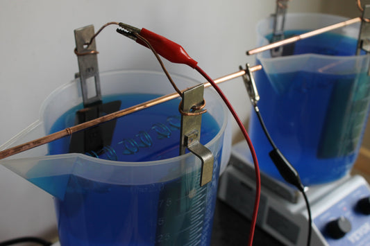 La fabrication de bijoux artisanaux faits main