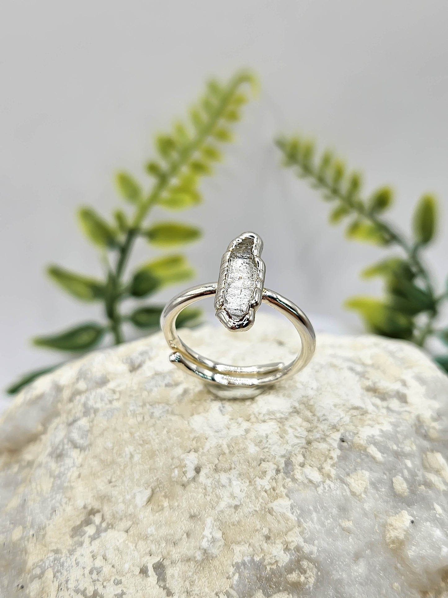 Bague en pointe de quartz