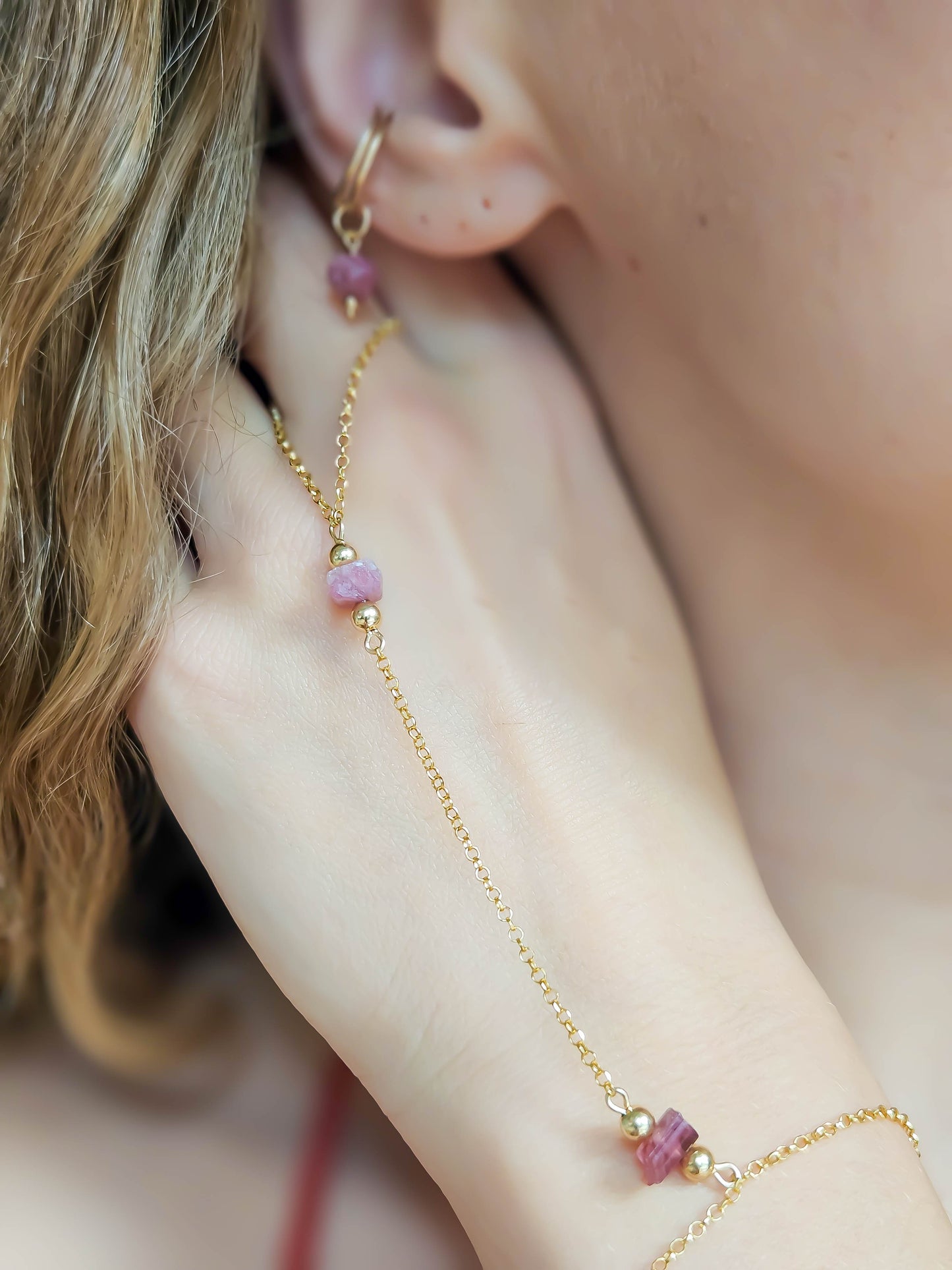 Création personnalisée bijou de main or ou argent – pierres au choix