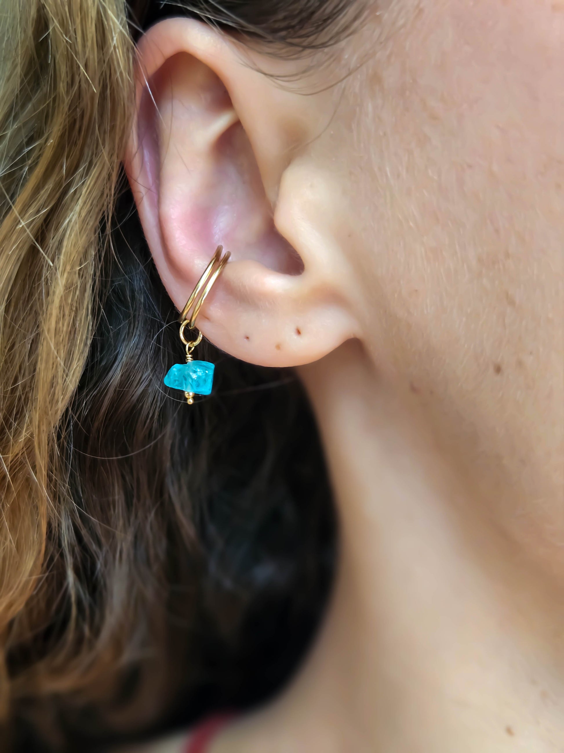 Earcuff personnalisable en pierre brute naturelle – JOYO Jewelry