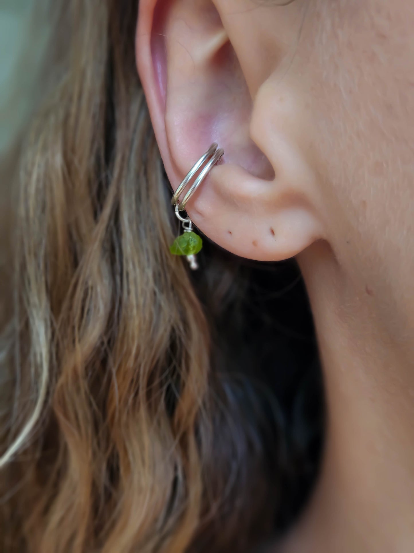 Earcuff personnalisable en pierre brute naturelle – JOYO Jewelry