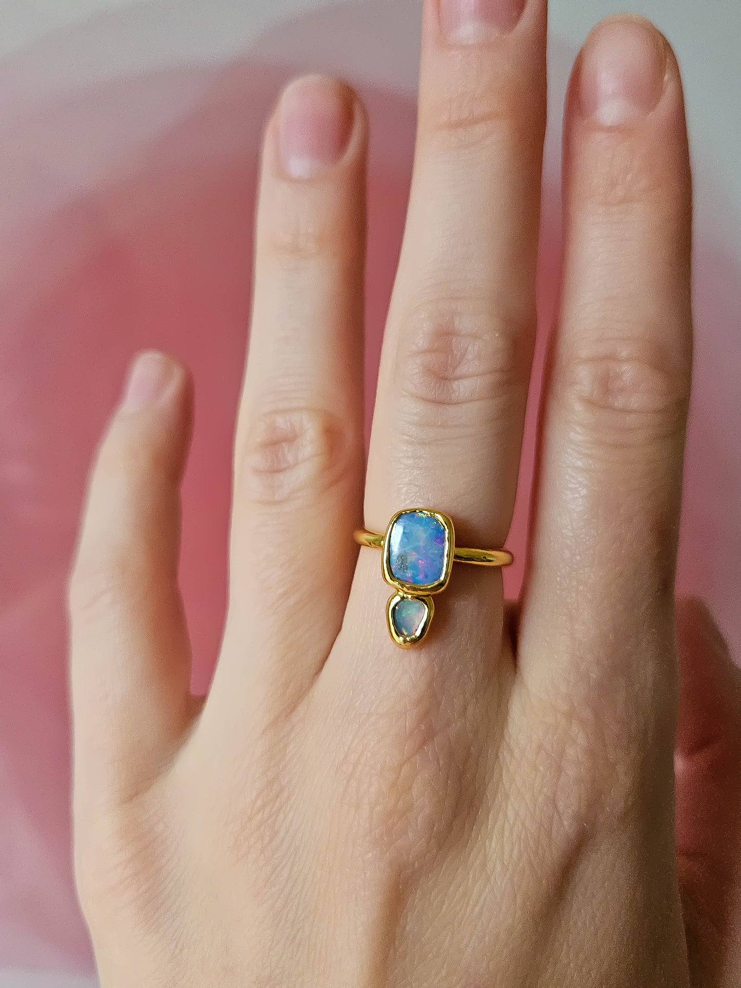 Bague en Opales, dorée