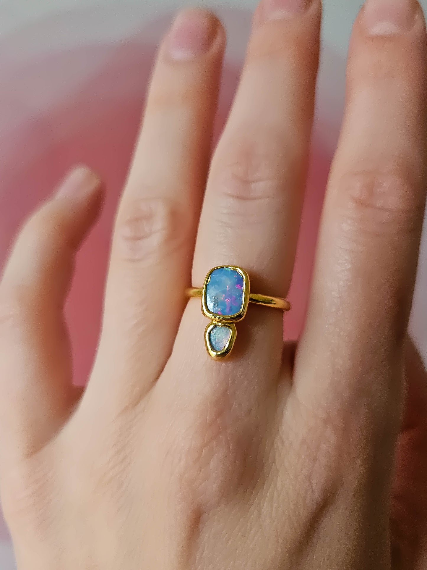 Bague en Opales, dorée