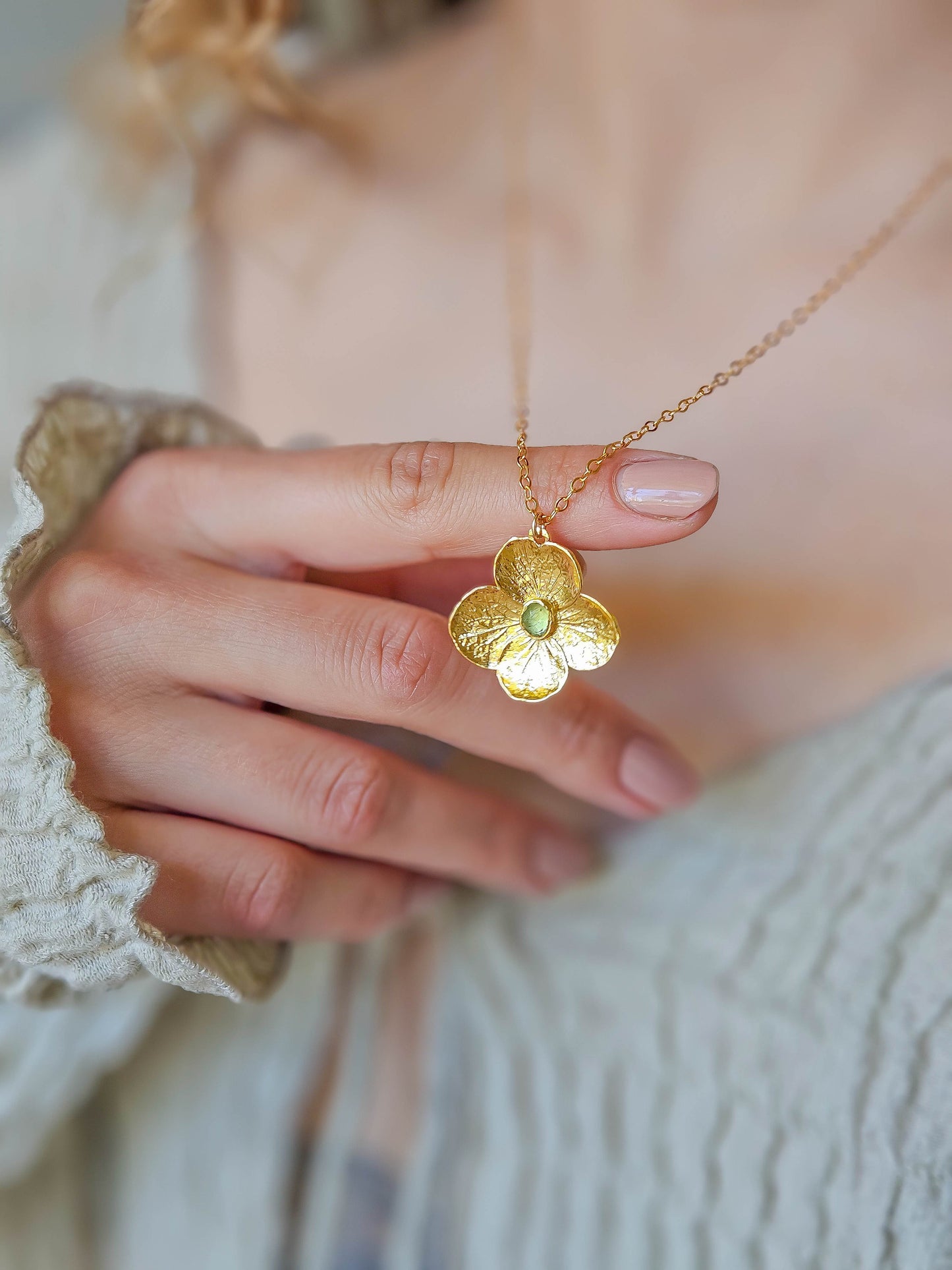 Collier Hortensia or ou argent