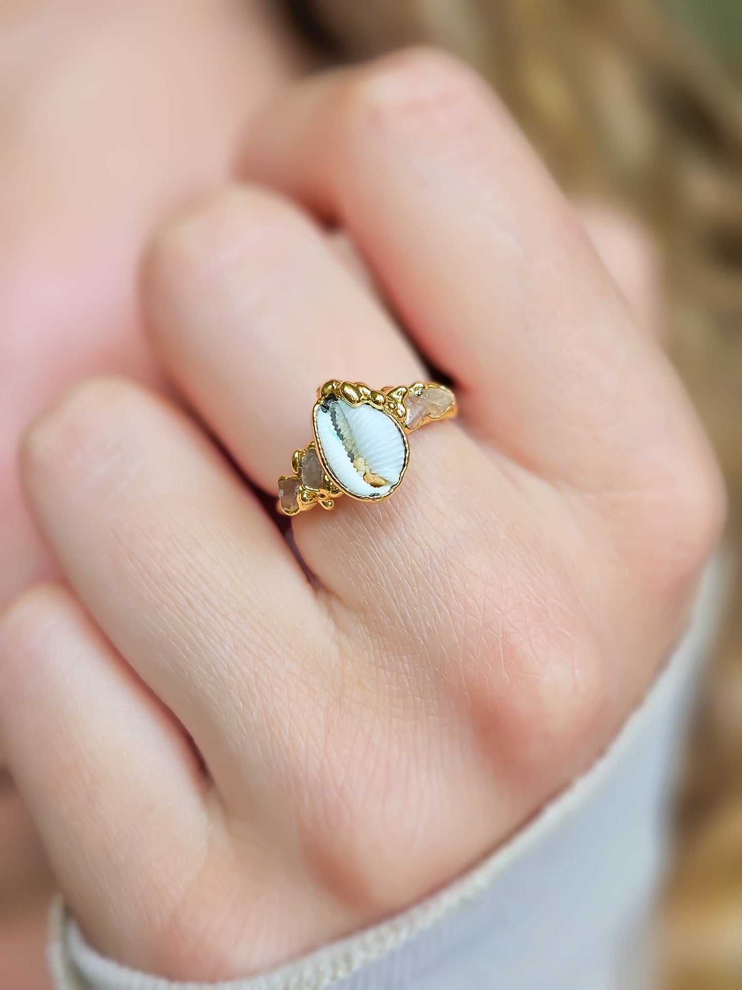 Bague coquillage grain de café, dorée
