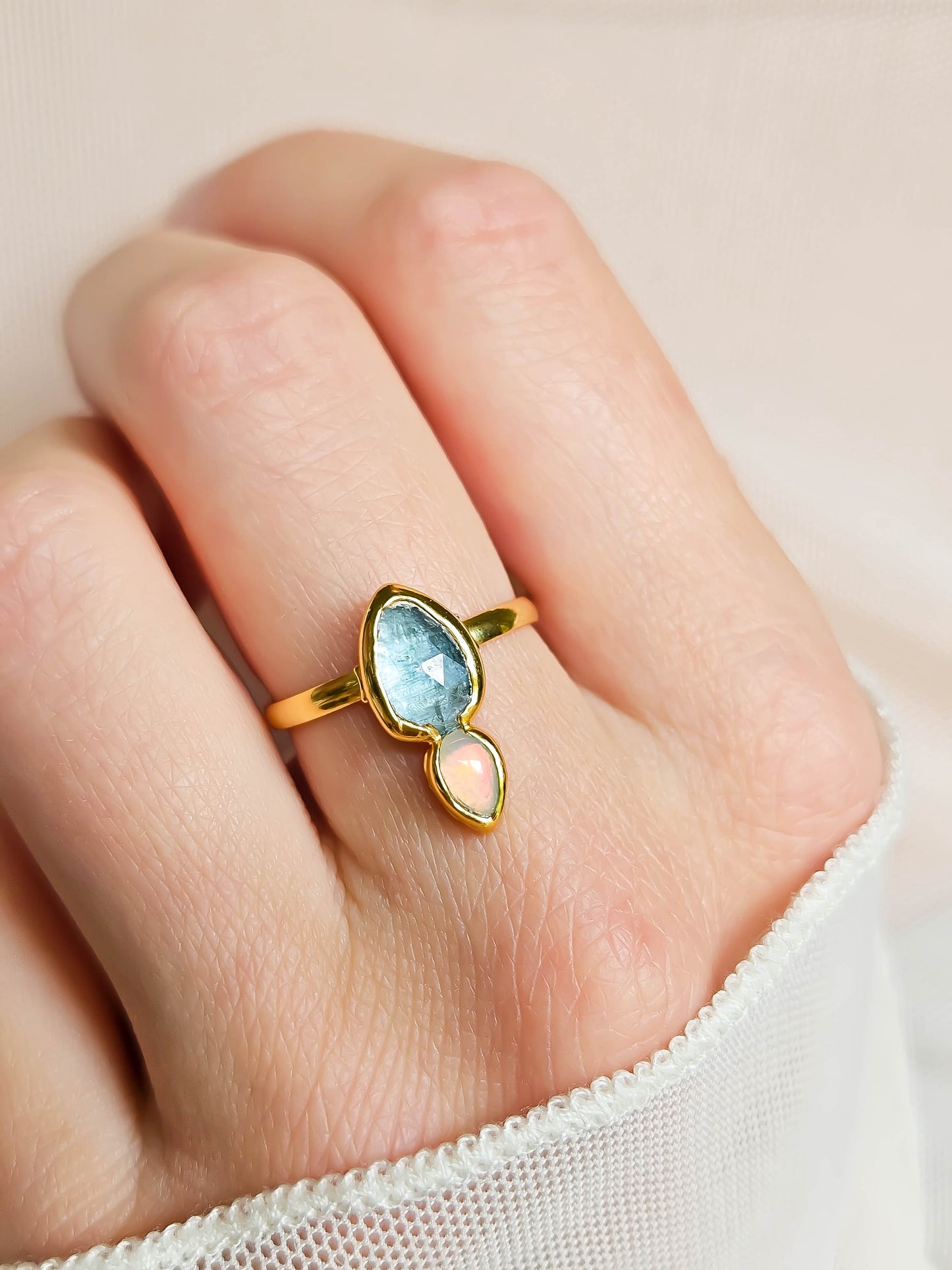 Bague Aigue marine, Opales, doré