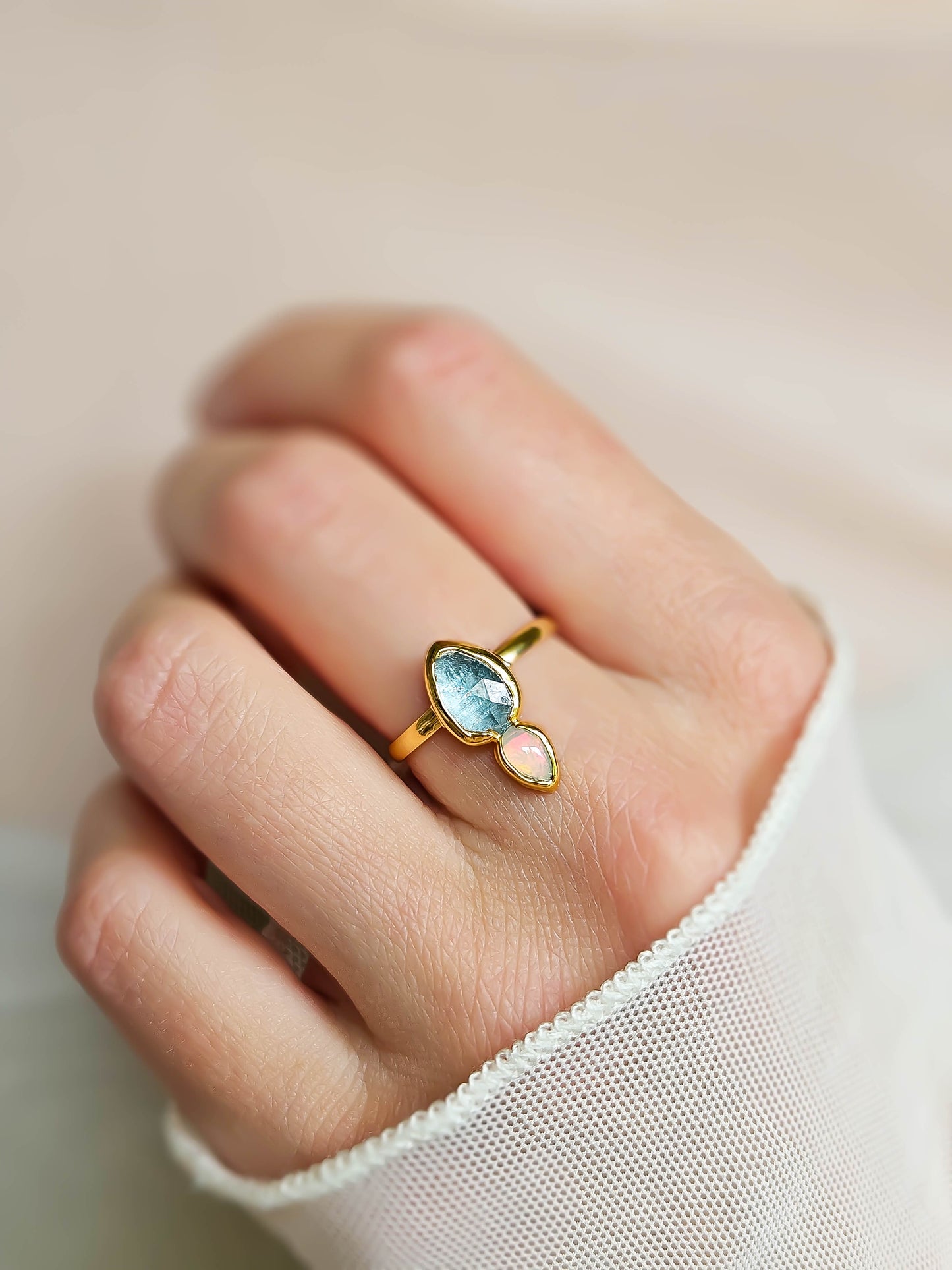 Bague Aigue marine, Opales, doré