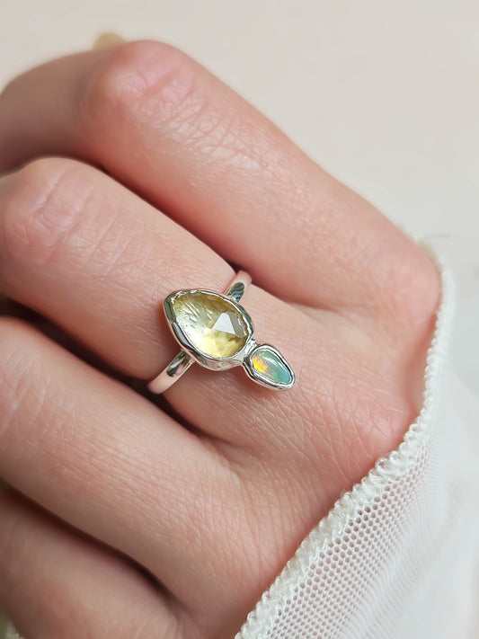 Bague Citrine et opale, argenté