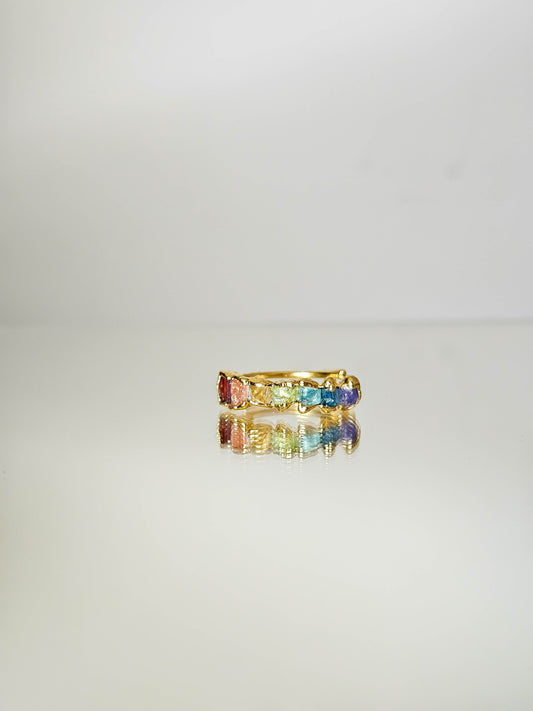Bague artisanale avec 7 pierres brutes naturelles, personnalisable parmi 18 gemmes au choix