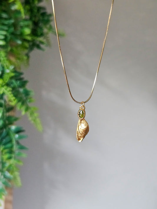 Collier samare doré, tourmaline verte