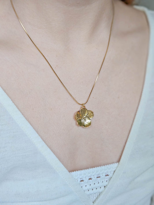 Collier Hortensia doré