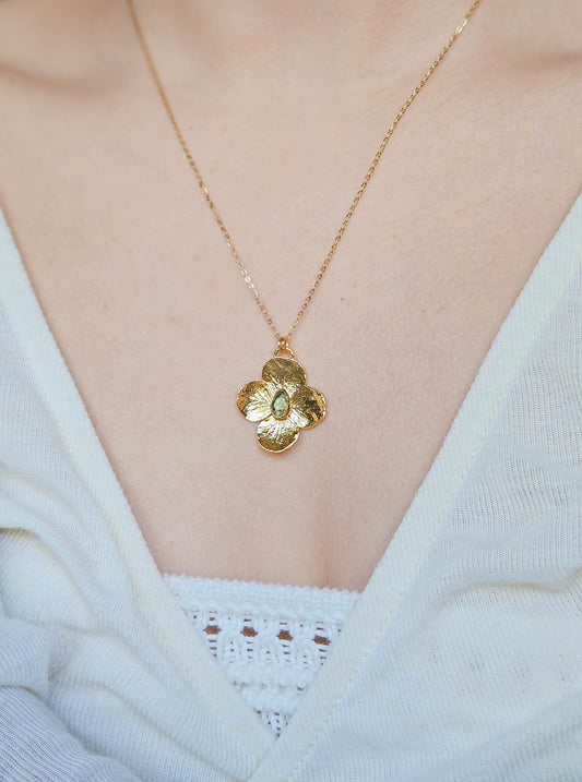 Collier Hortensia doré, Tourmaline verte