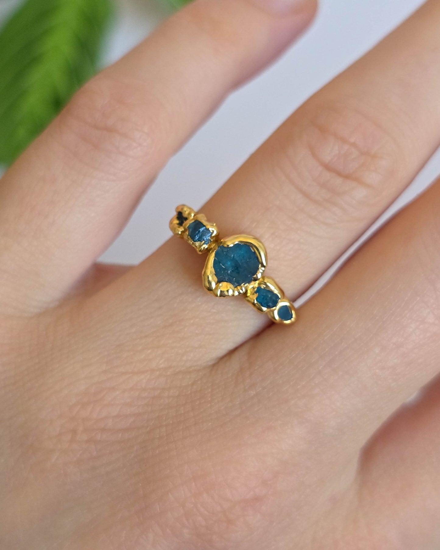 Bague Apatite foncée, T52