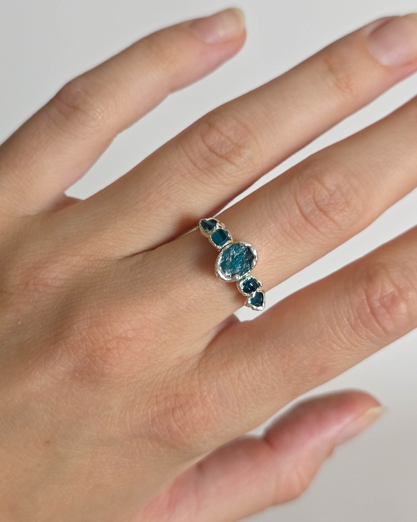 Bague Apatite foncée T56