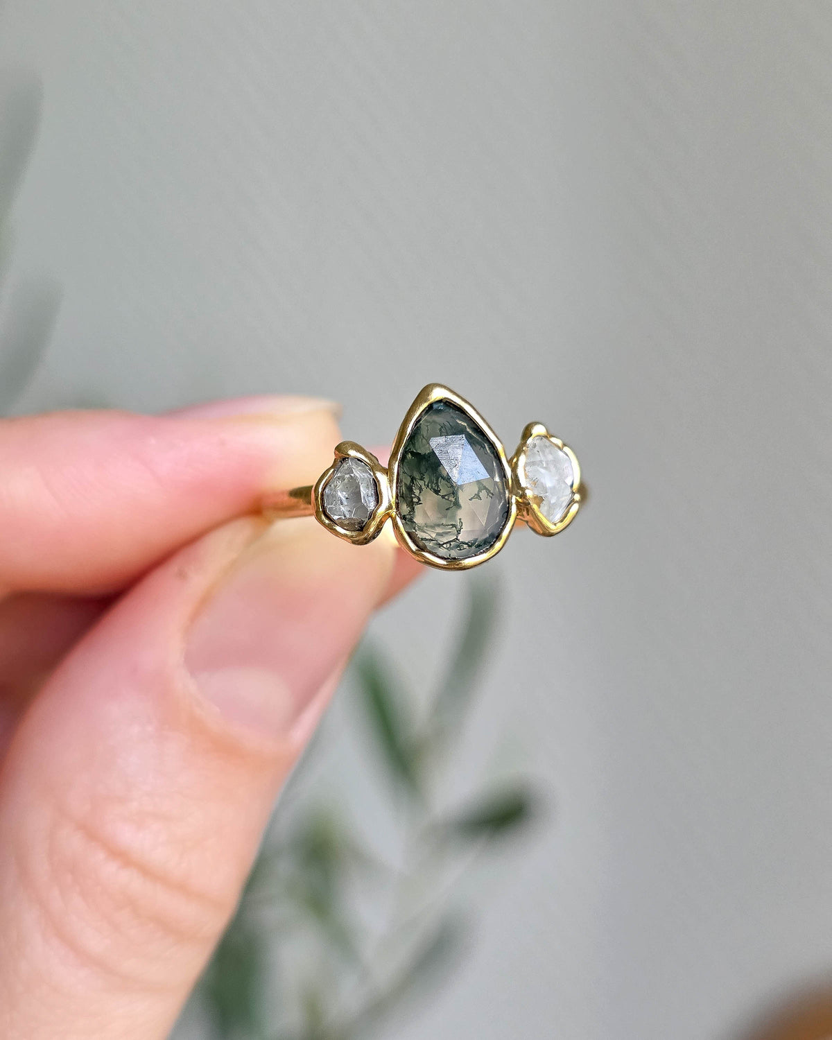 Bague Agate mousse poire, Réglable T63/65, Dorée