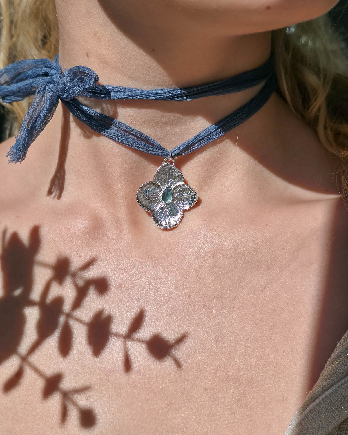 Collier Hortensia bleue