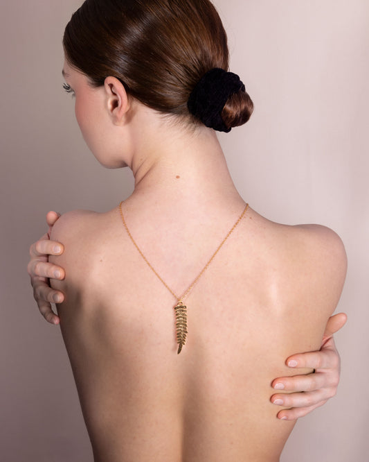 Collier fougère doré en métal végétalisé – Joyo Jewelry