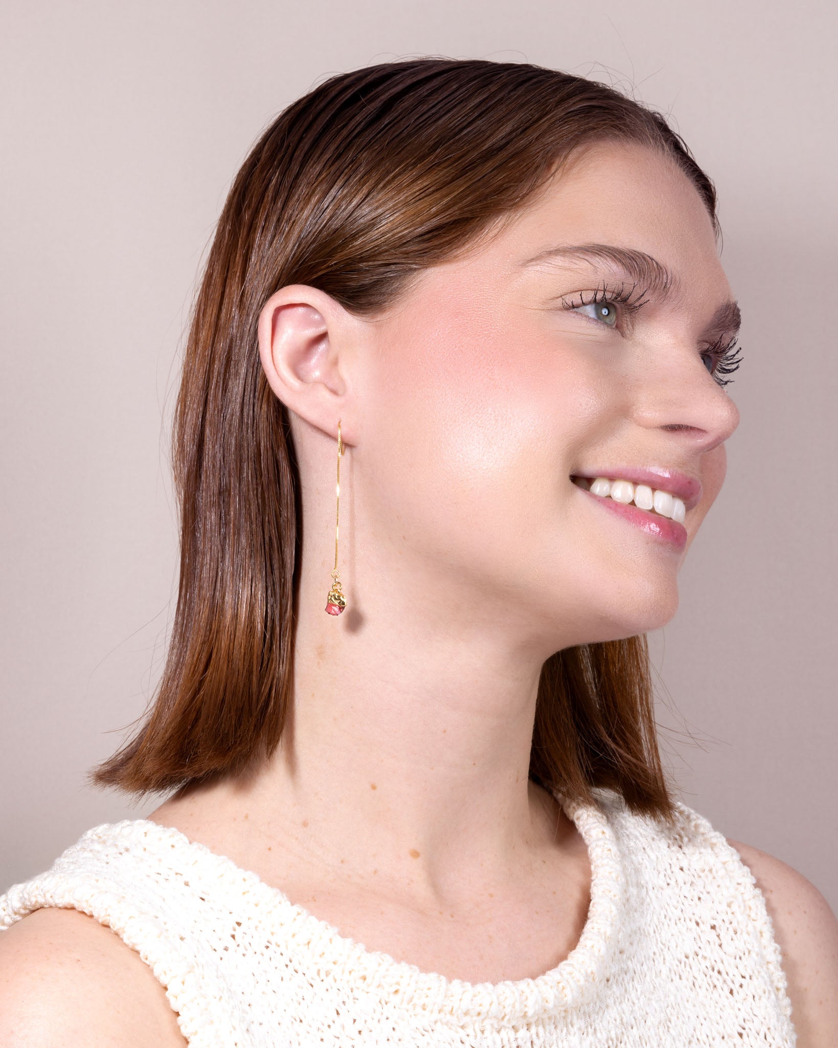 Détail des pierres naturelles brutes – boucles Les Joyaux Terrestres