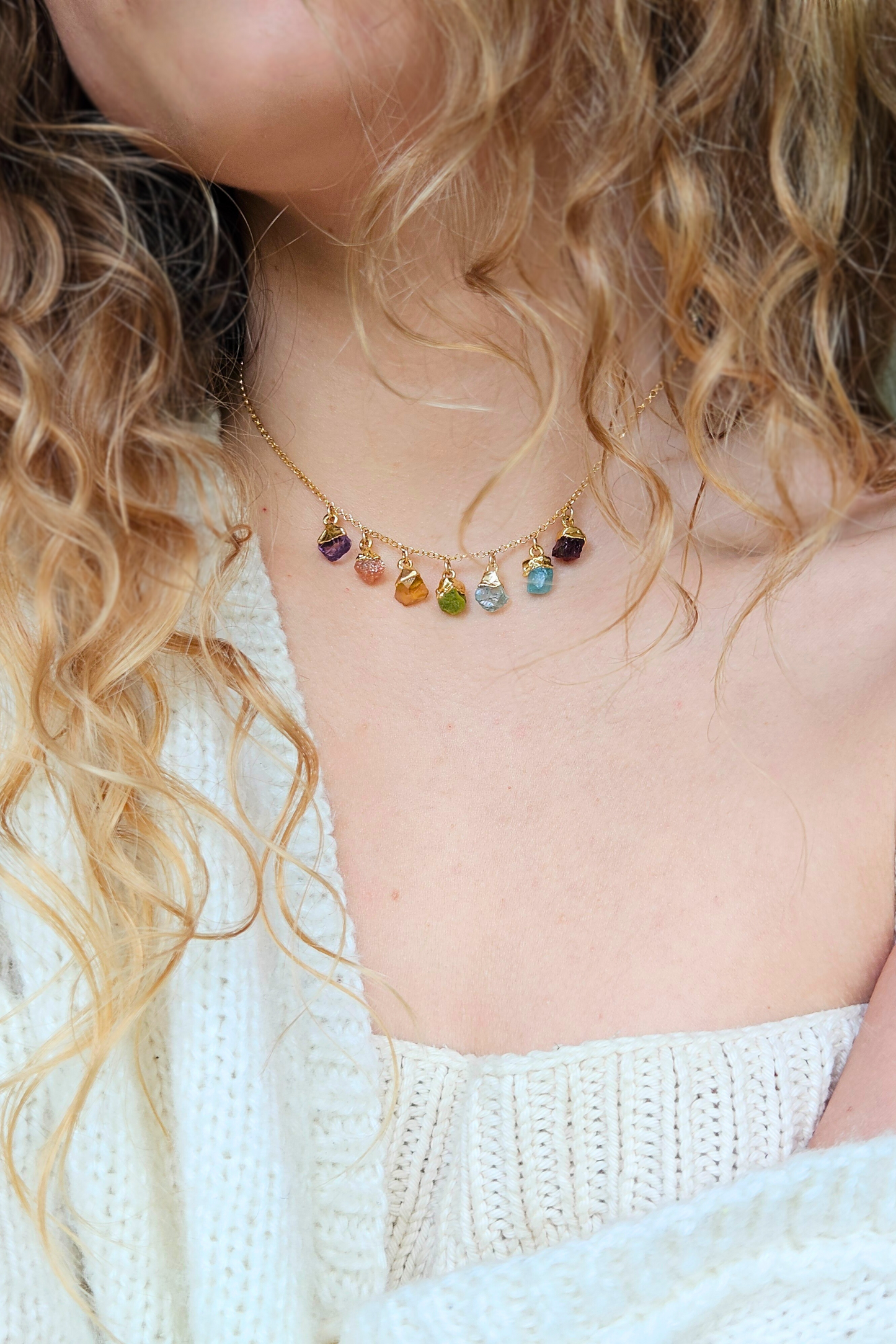 Collier 7 pierres brutes personnalisables en or – Joyo Jewelry