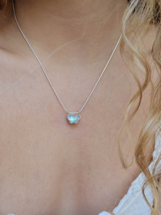 Collier Papillon – Labradorite blanche