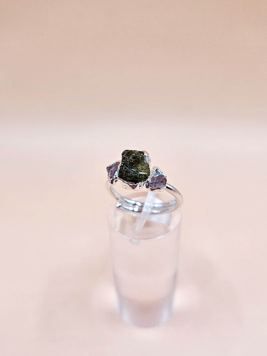 Bague en grenat vert et quartz fraise, argenté