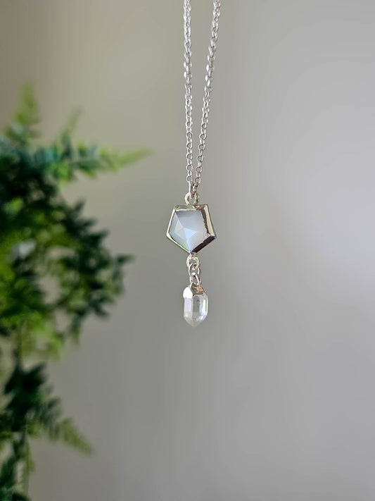 Collier argent Pierre de lune blanche et pointe de quartz