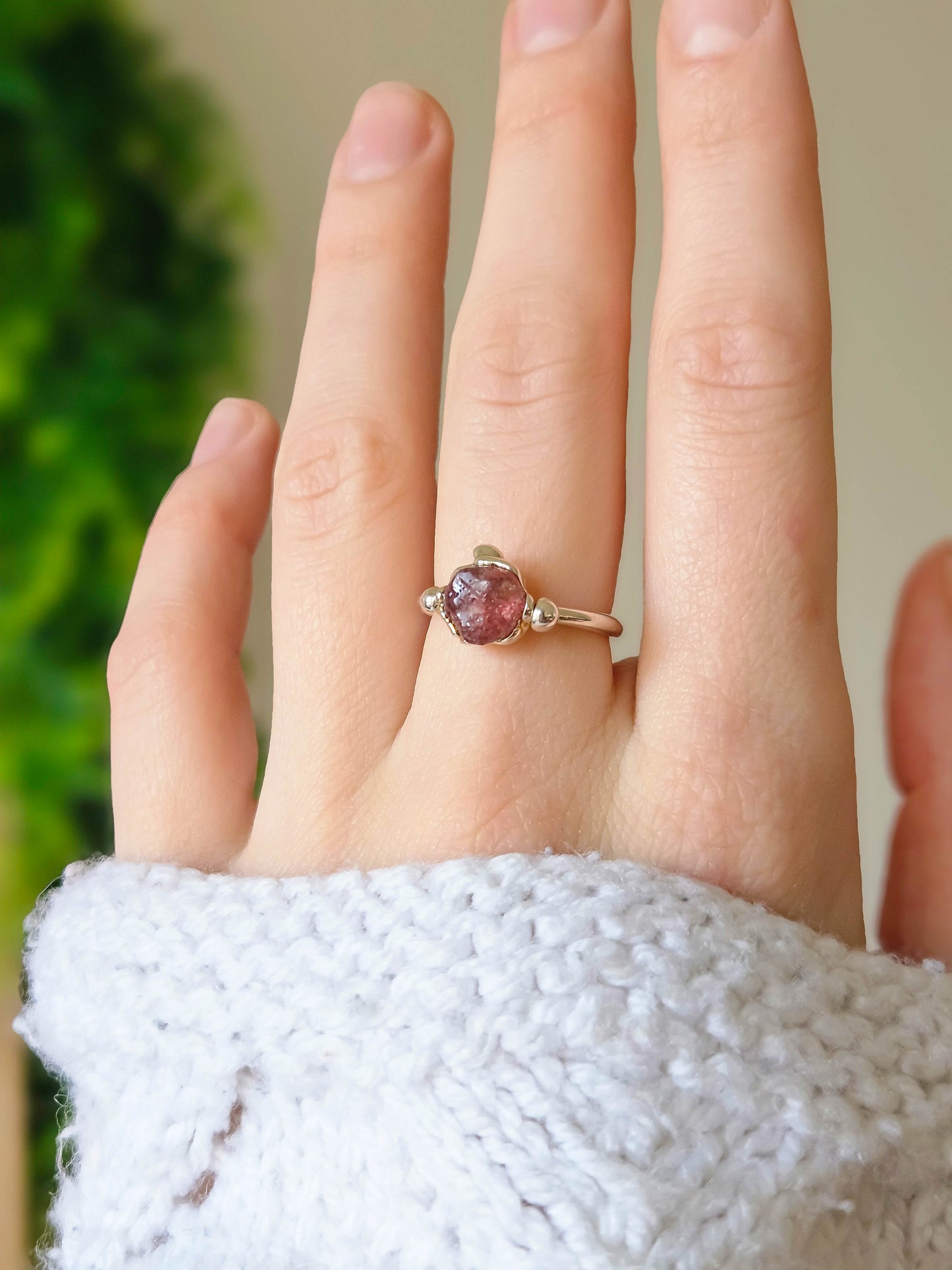 Bague argentée en Quartz fraise