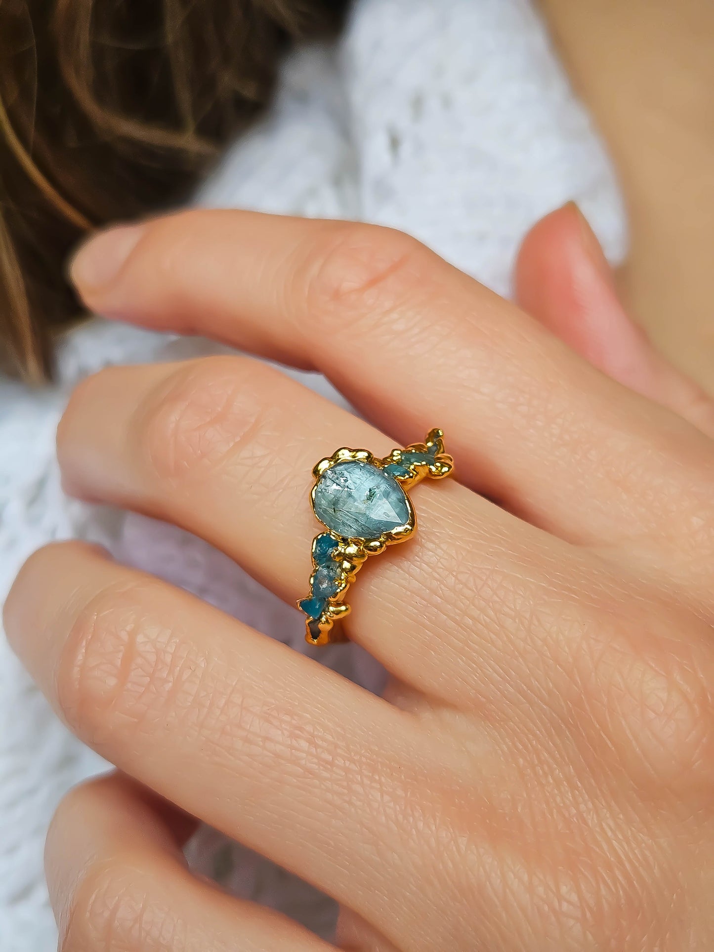 Bague corail dorée