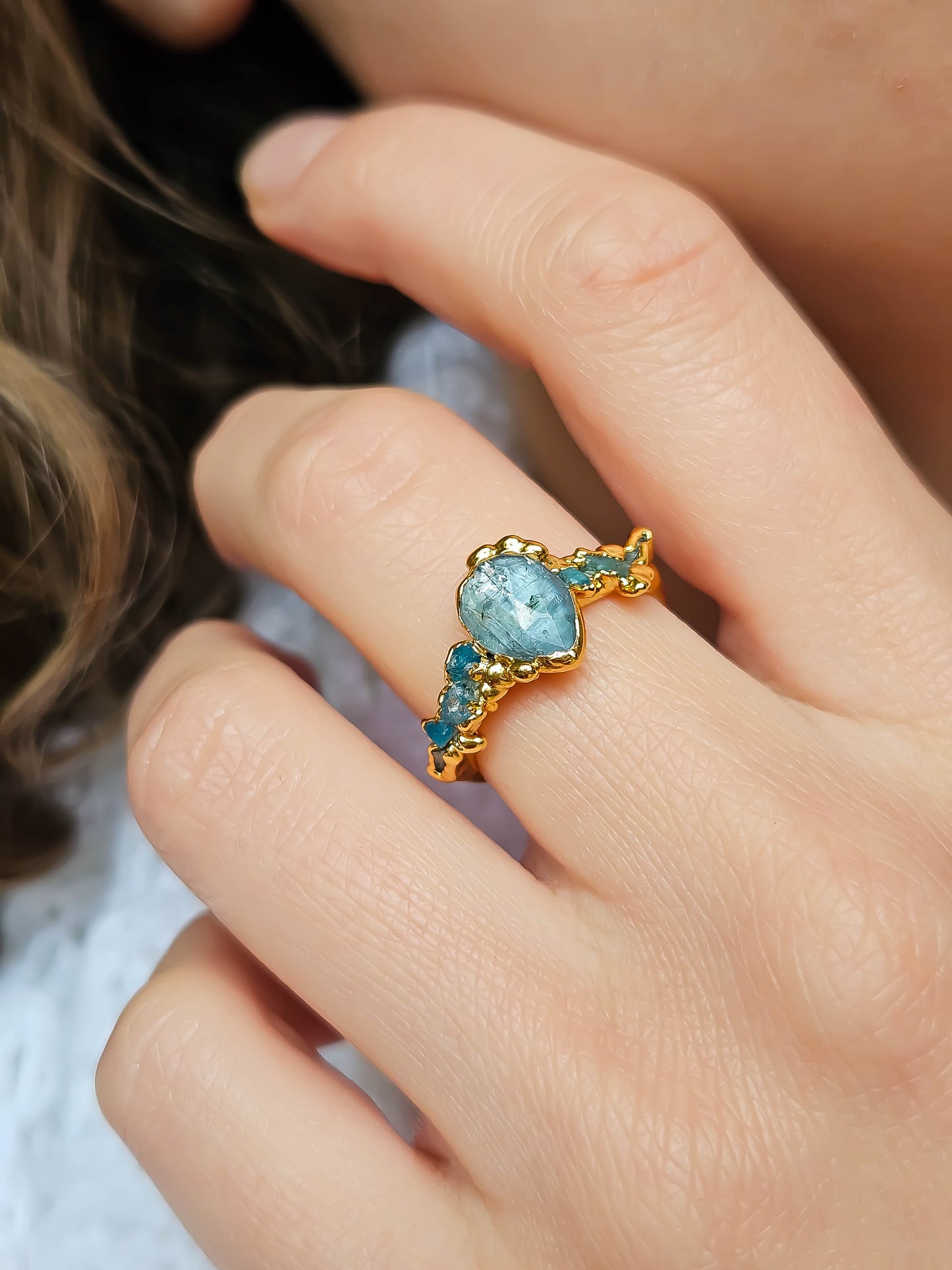 Bague corail dorée