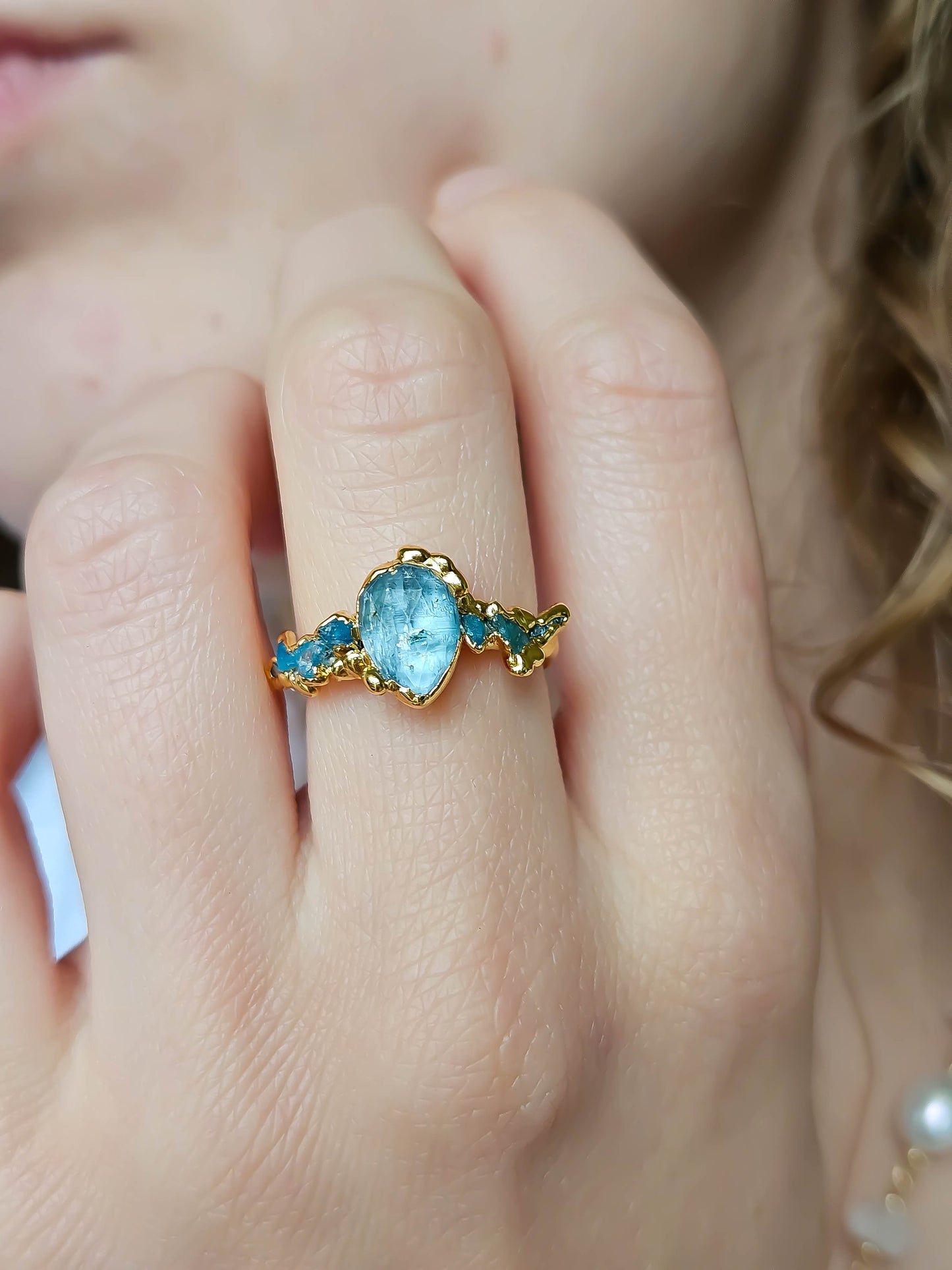 Bague corail dorée