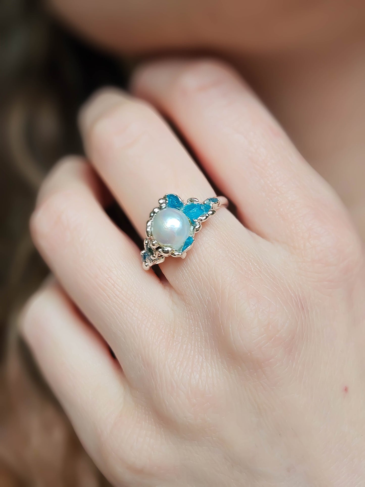 Bague perle d'eau douce et Apatite