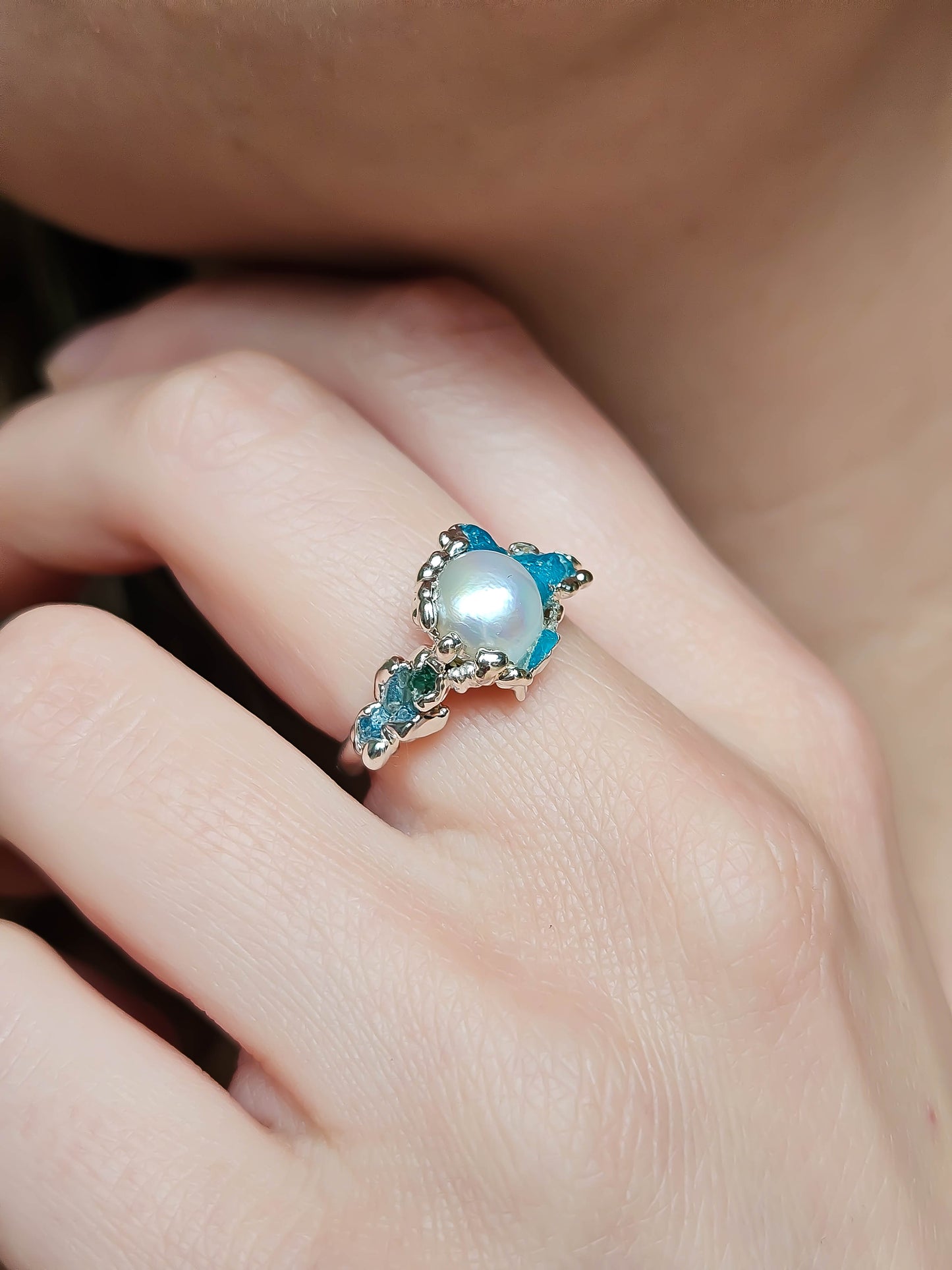 Bague perle d'eau douce et Apatite