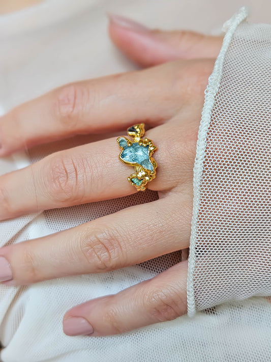 Bague corail, Or