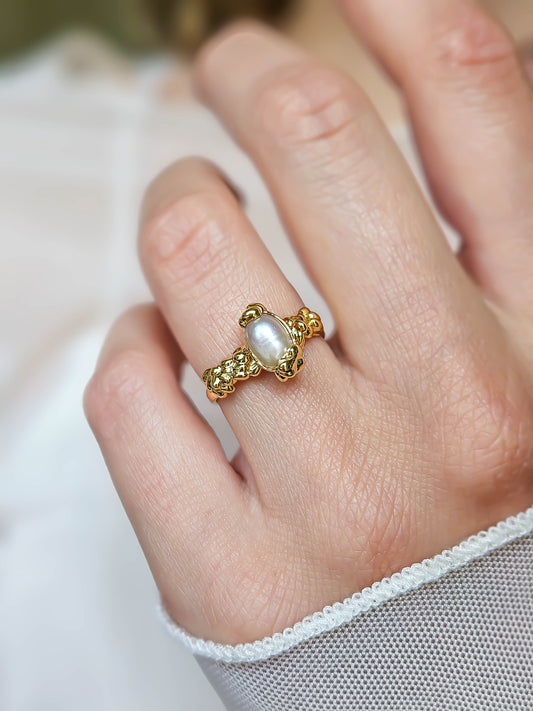 Bague perlée, Or