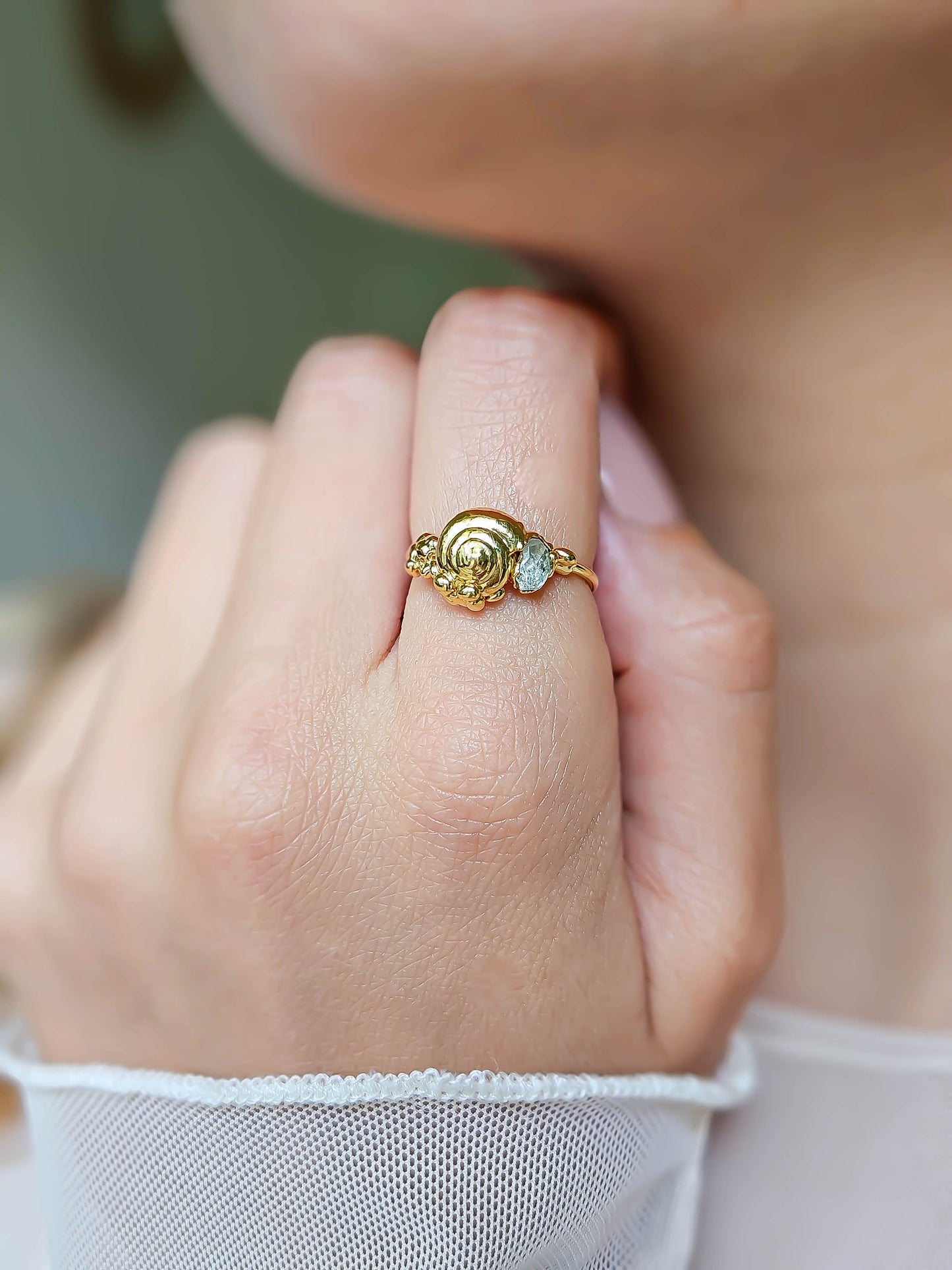 Bague coquillage, Or
