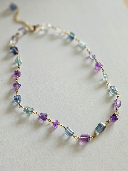 Collier en fluorite bleue & violette, doré