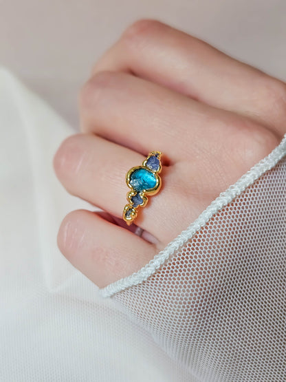 Bague Kyanite bleue et Tanzanite, dorée