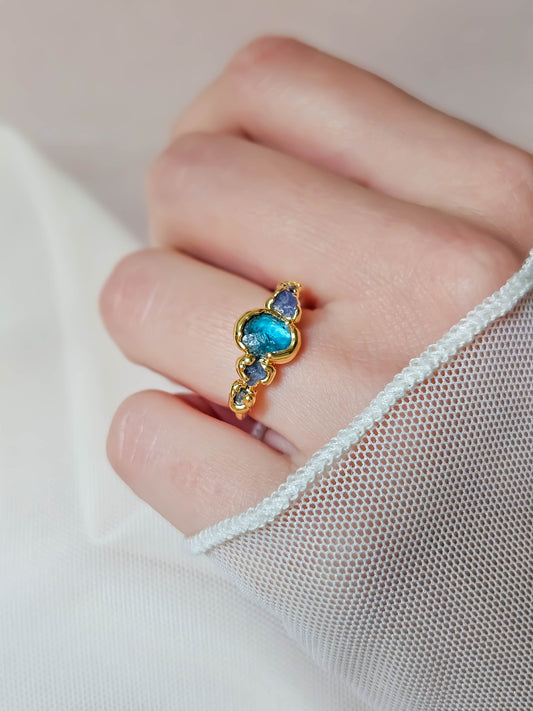Bague Kyanite bleue et Tanzanite, dorée