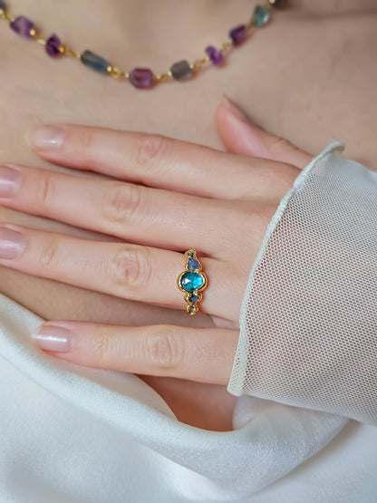Bague Kyanite bleue et Tanzanite, dorée