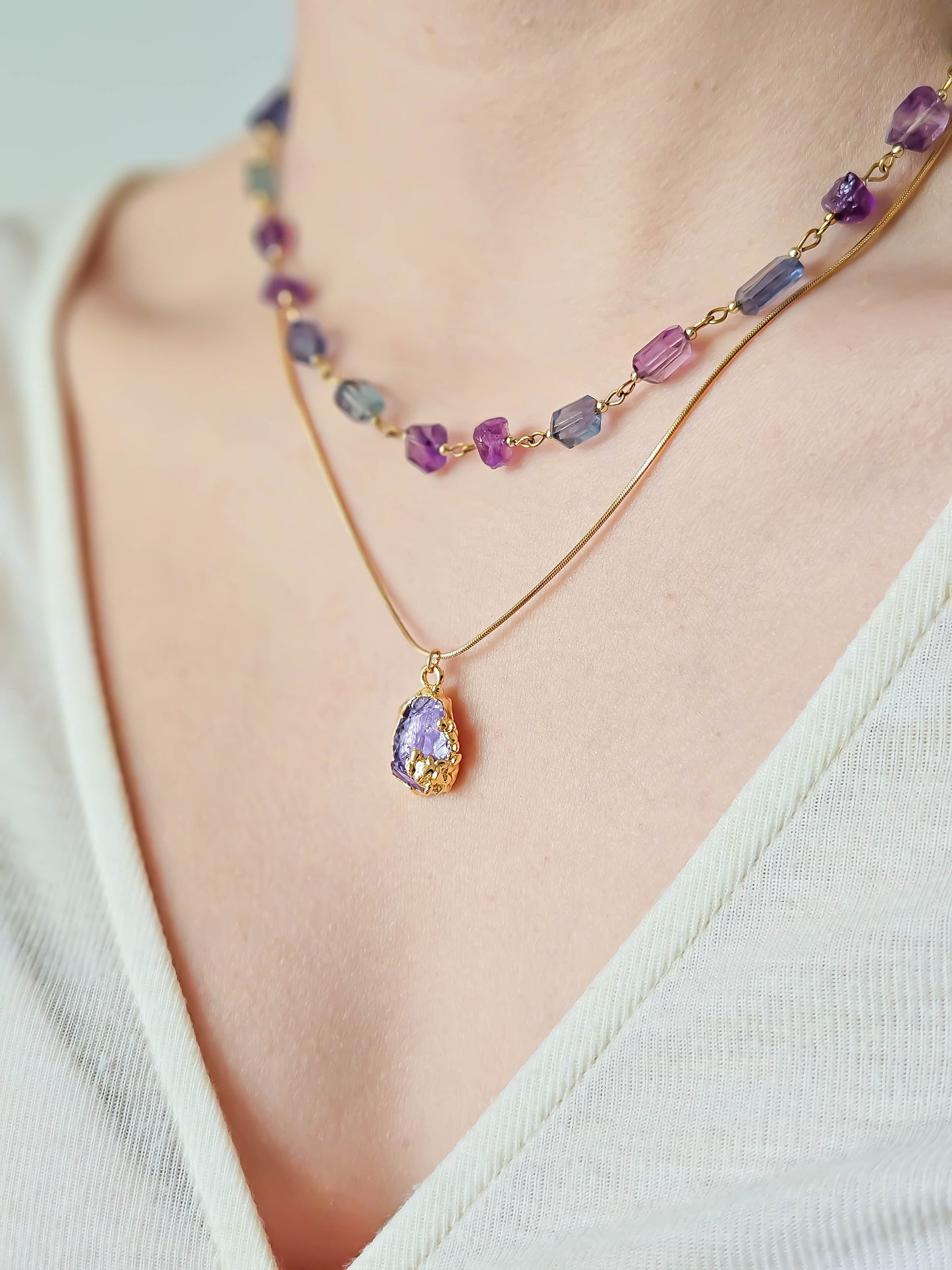Collier en fluorite bleue & violette, doré