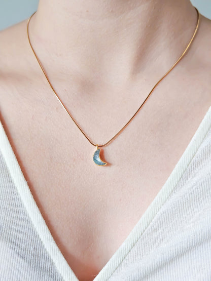Collier lune en fluorite, doré