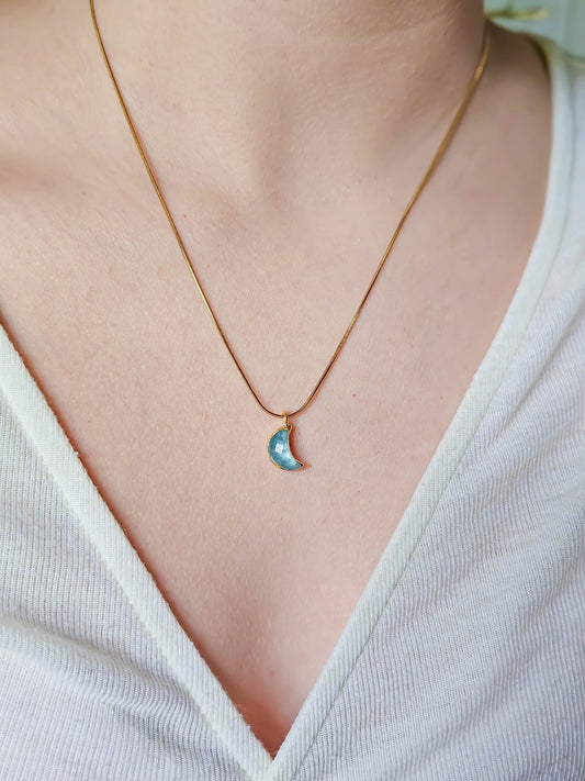 Collier lune en fluorite, doré
