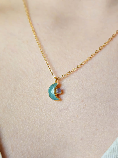 Collier lune en fluorite, doré