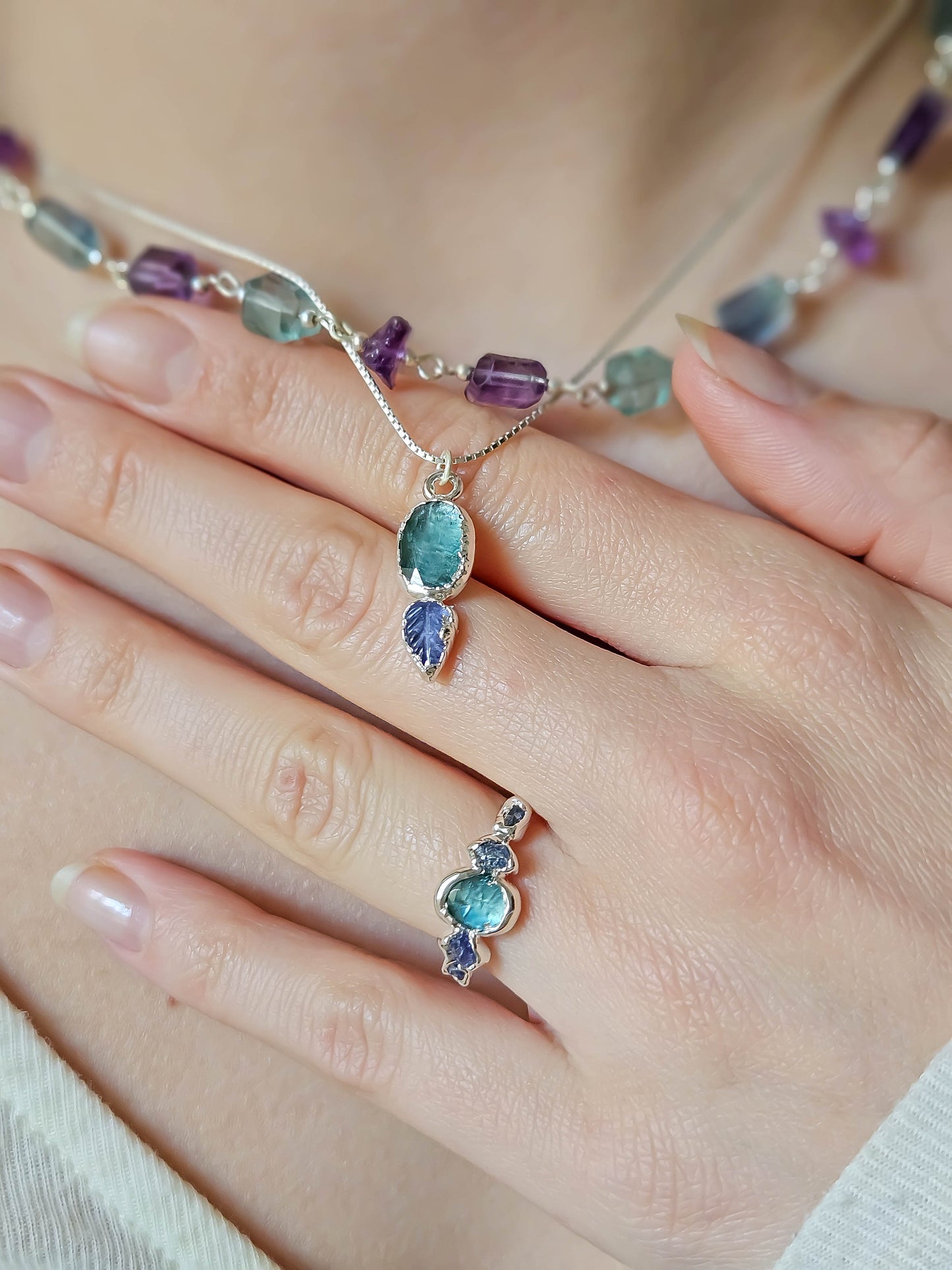 Pendentif en kyanite et tanzanite, Argent