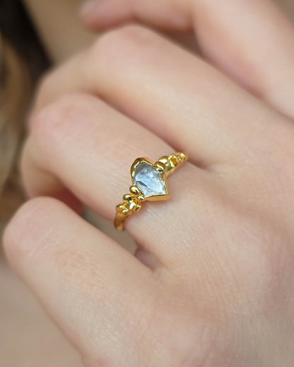 Bague bourgeon, Diamant herkimer