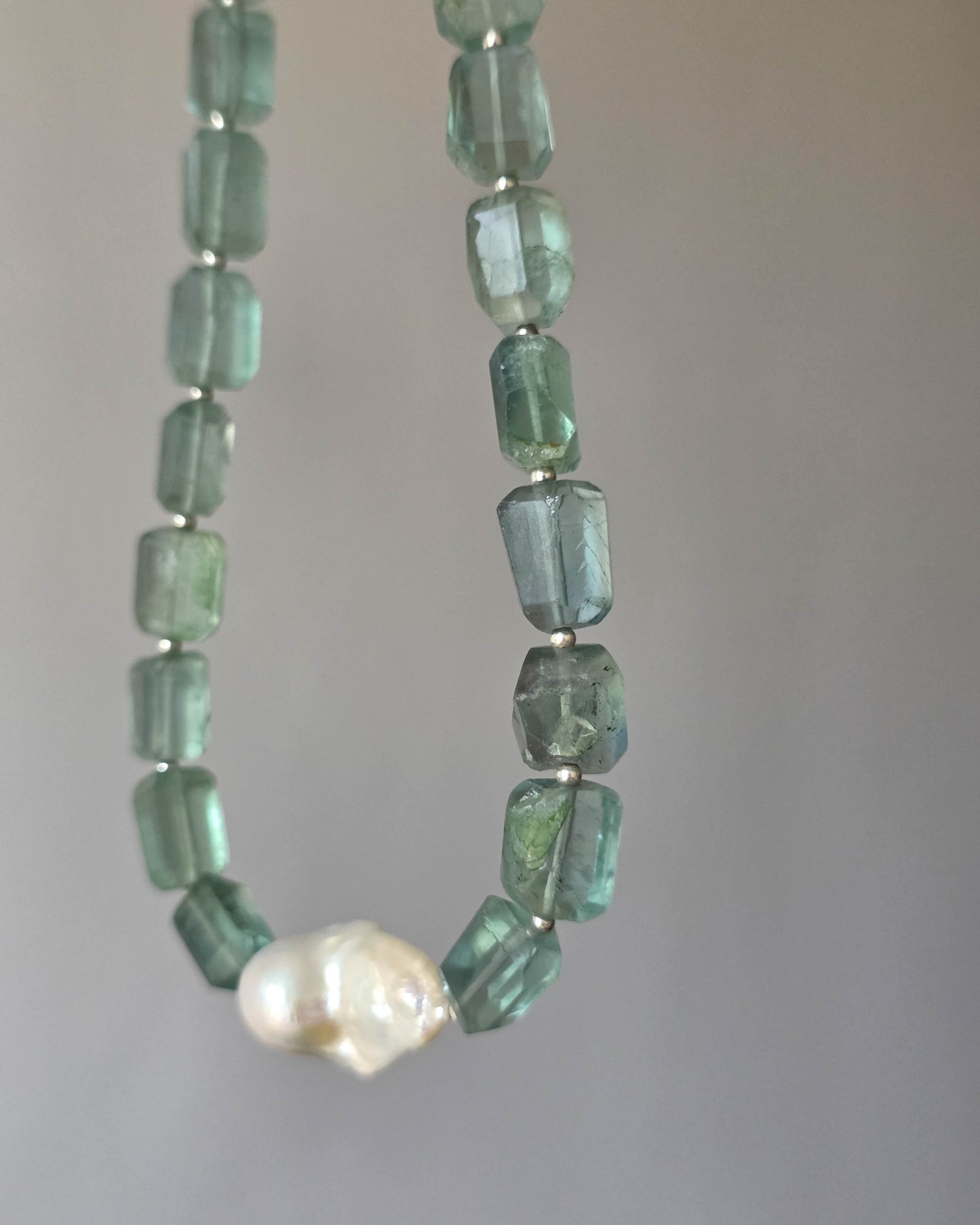 Collier fluorite & perle irrégulière