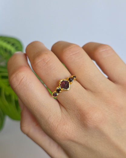 Bague grenat, T54