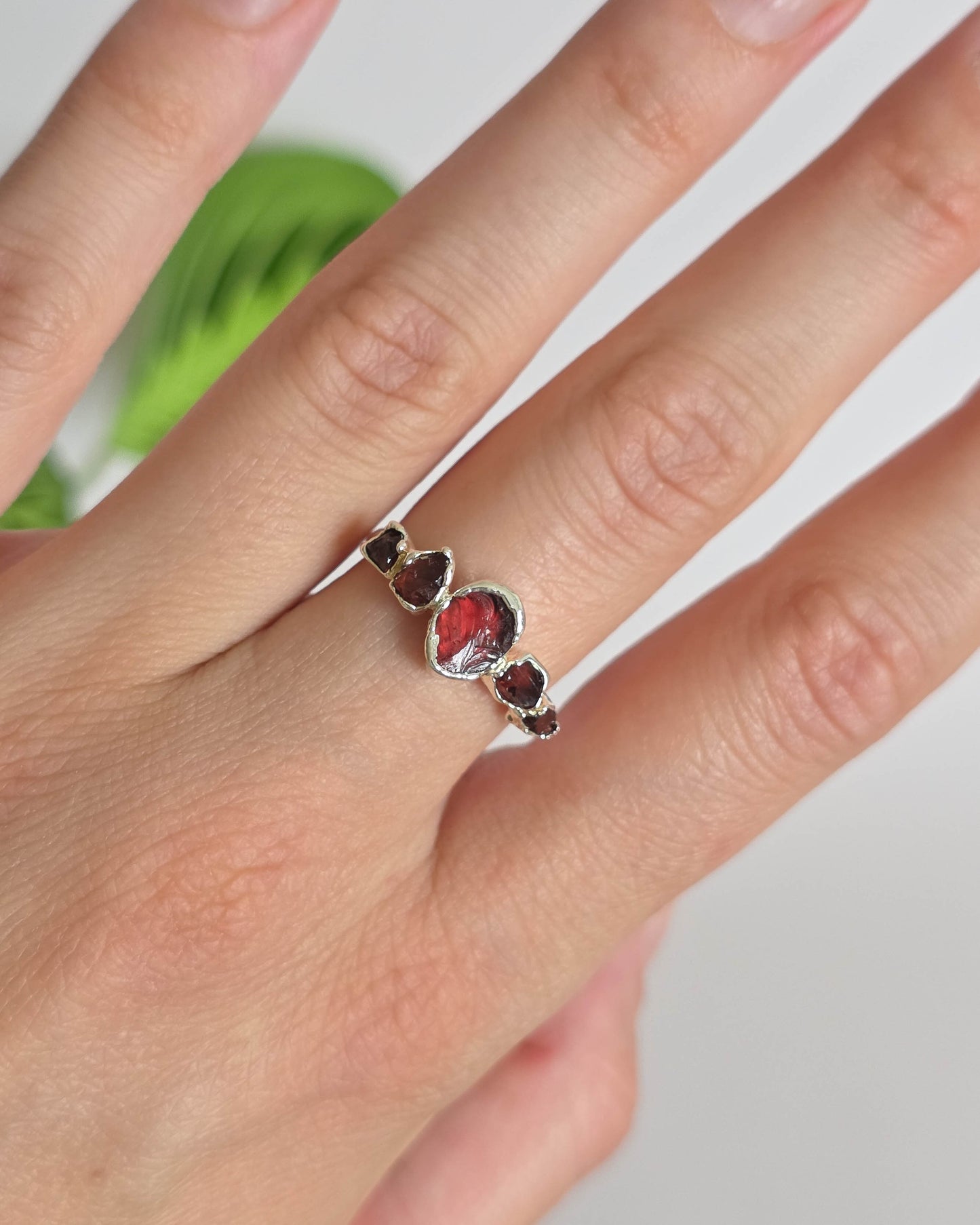 Bague Grenat rouge, T54