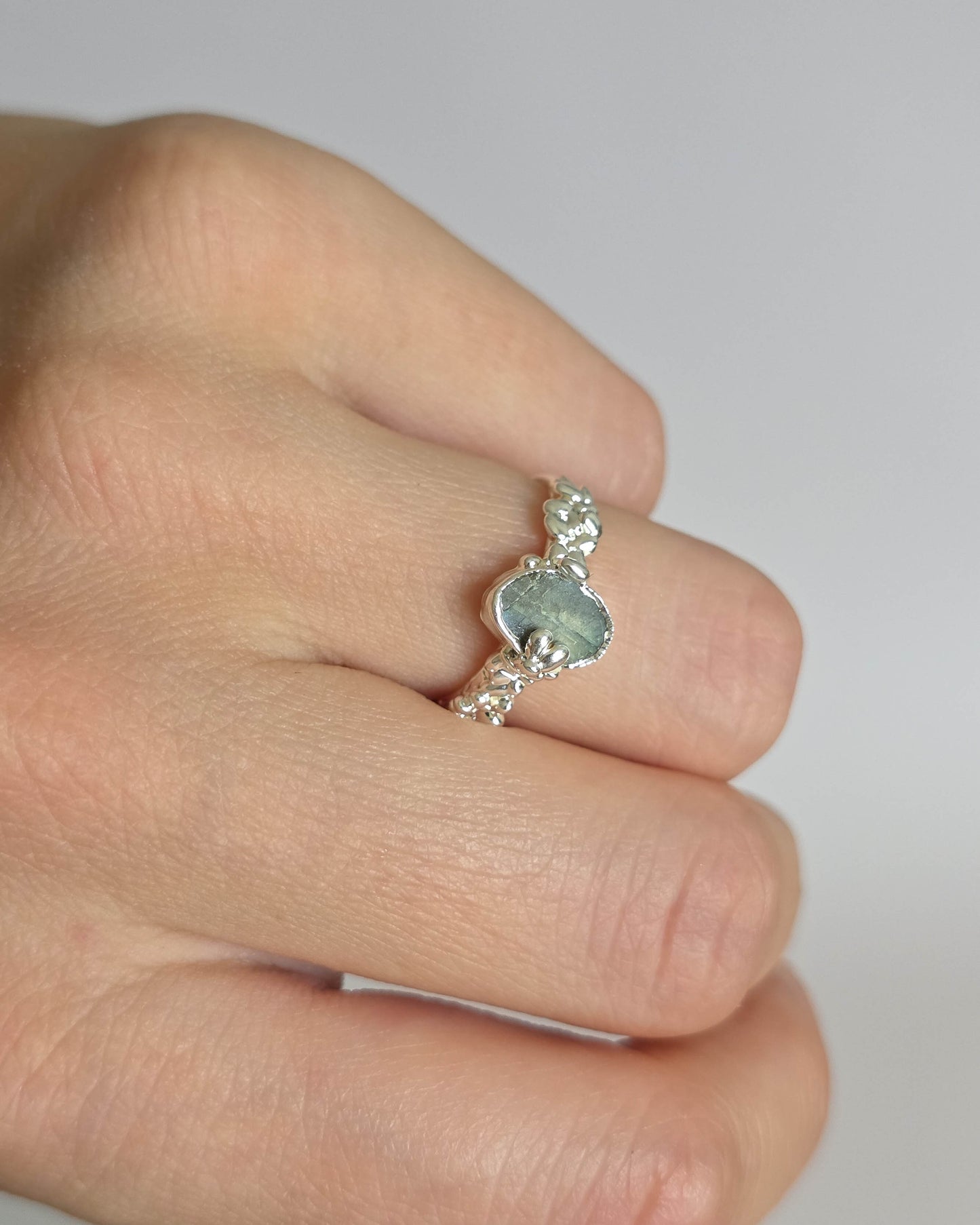 Bague Labradorite, T52