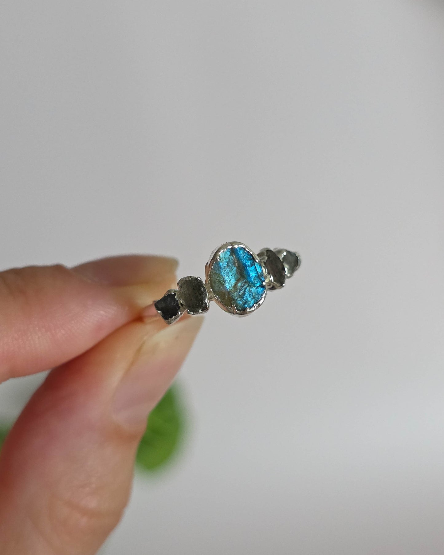 Bague Labradorite T53